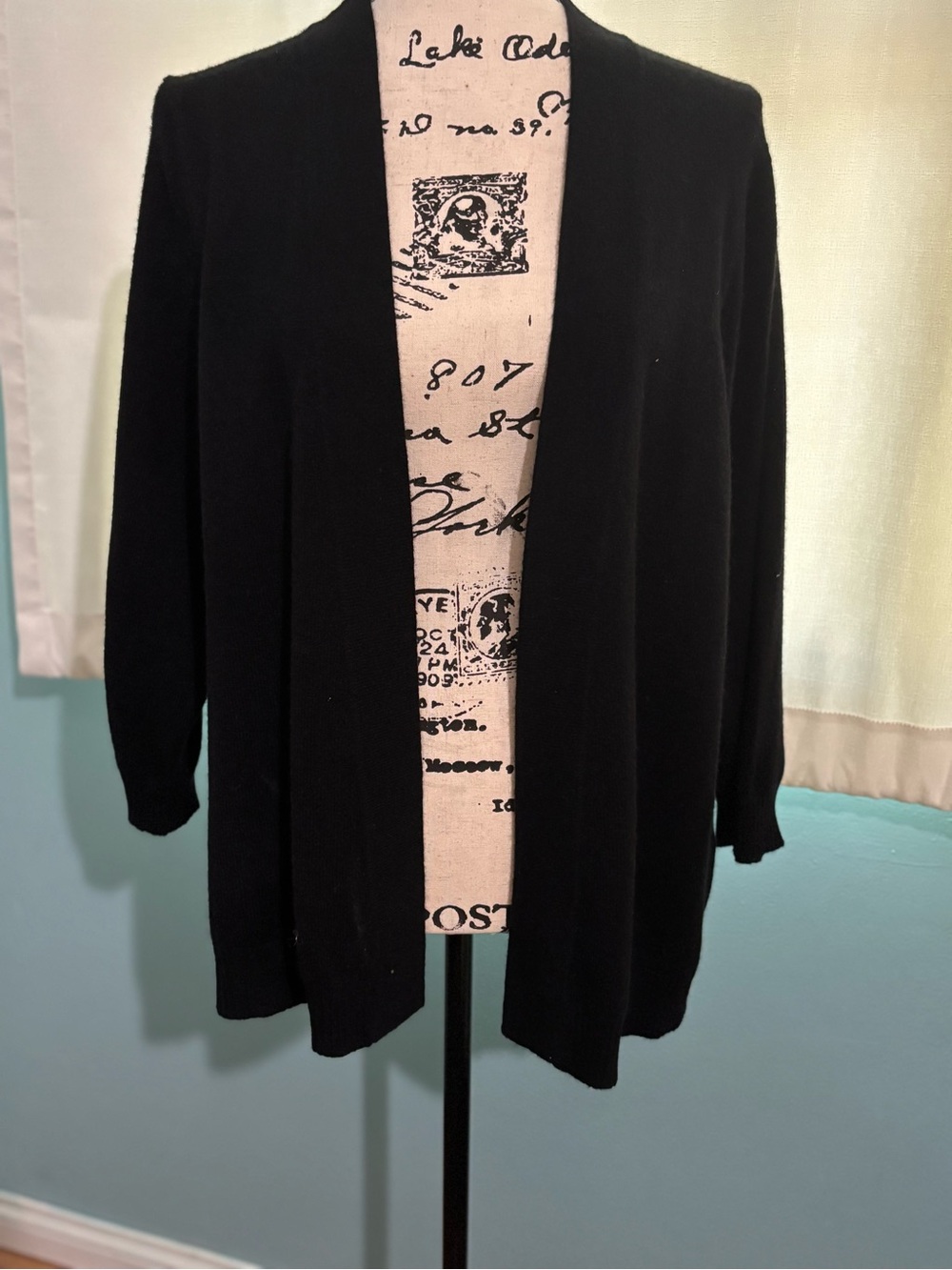 Cashmere sweater cardigan